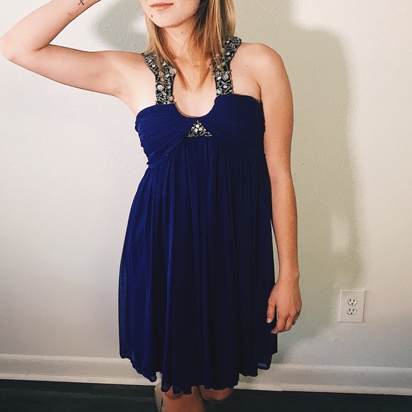 Dress - Picture 2 of 2